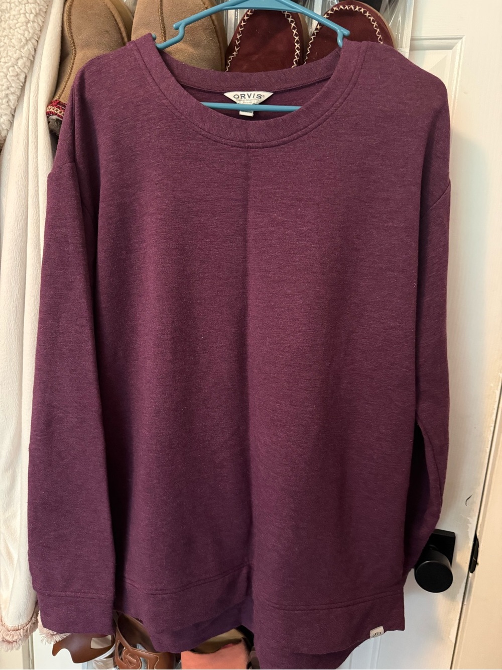 Orvis Unisex Crewneck Sweater in Plum Heather